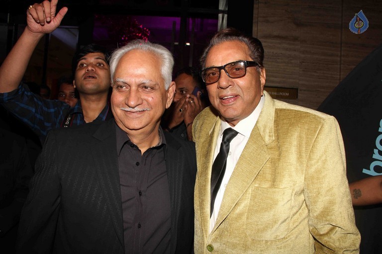 SAVVY Honours Award Function Photos - 38 / 42 photos