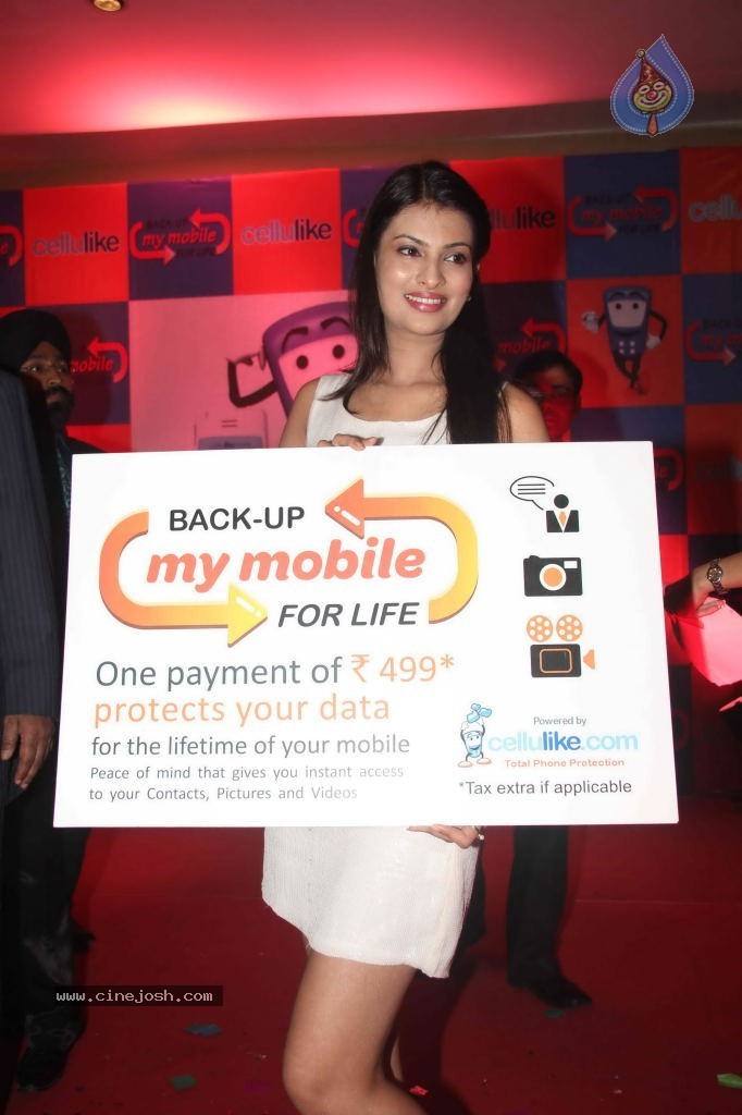 Sayali Bhagat Launches Cellulike Data Card - 75 / 79 photos