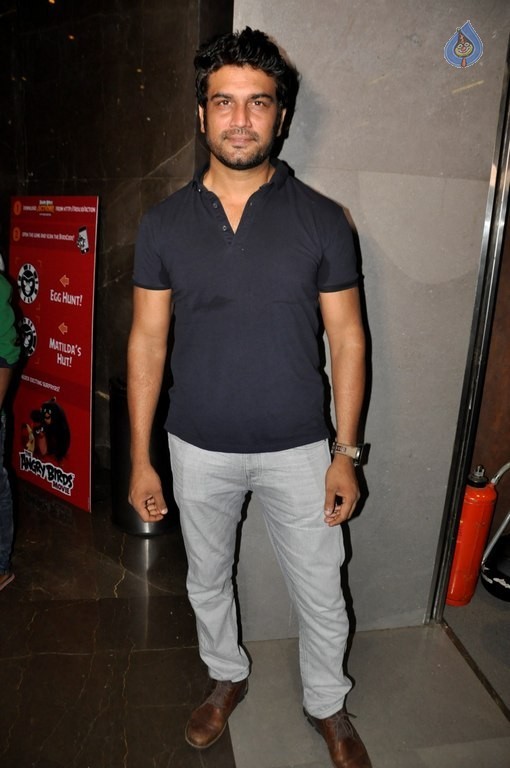 Screening of Film Do Lafzon Ki Kahani - 15 / 37 photos