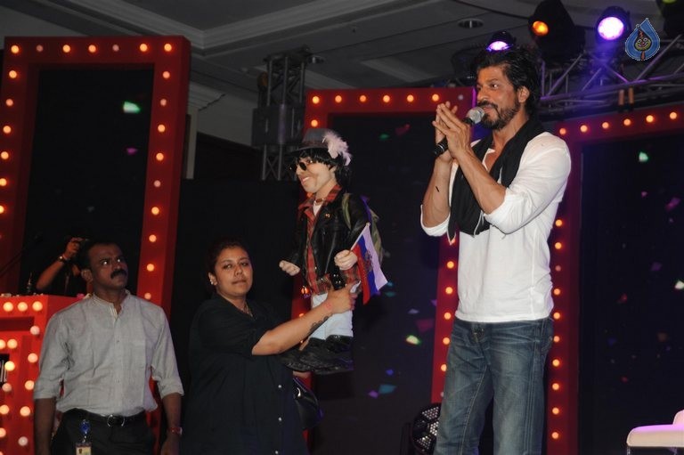 Shah Rukh Khan 50th Birthday Celebrations - 5 / 39 photos