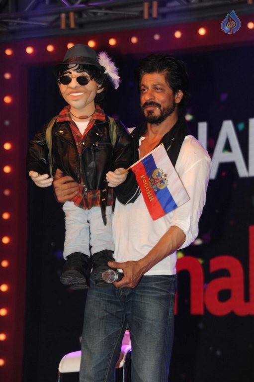 Shah Rukh Khan 50th Birthday Celebrations - 39 / 39 photos