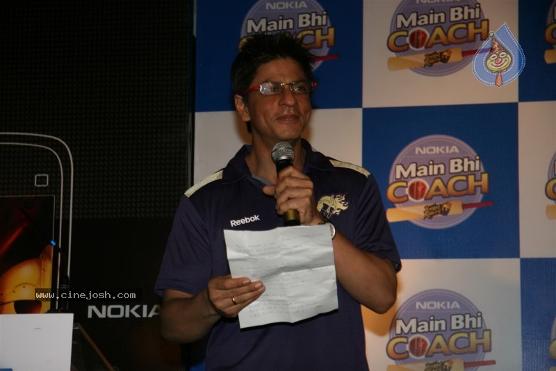 Shah Rukh Khan at the launch Of Nokia Main Bhi Coach Contest - 3 / 27 photos