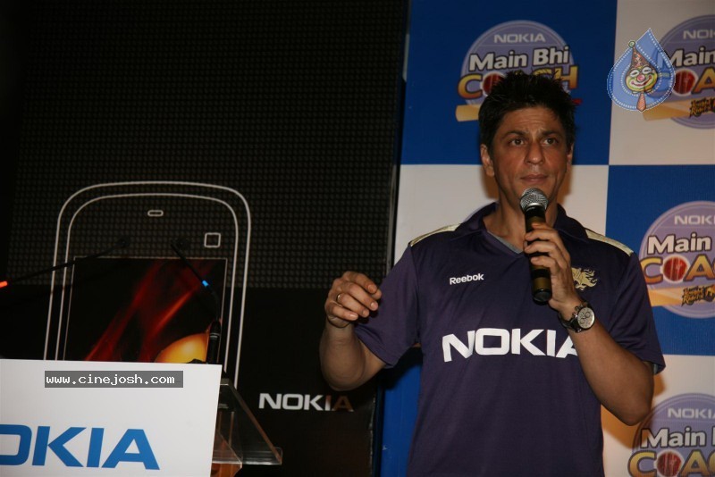 Shah Rukh Khan at the launch Of Nokia Main Bhi Coach Contest - 10 / 27 photos