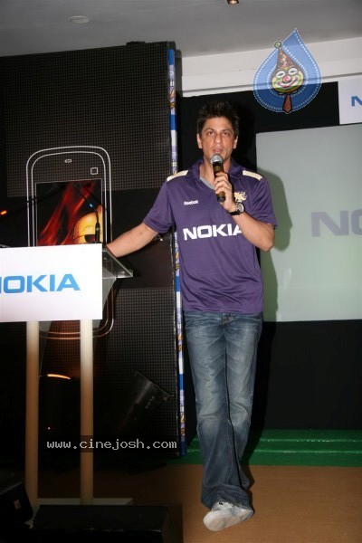 Shah Rukh Khan at the launch Of Nokia Main Bhi Coach Contest - 27 / 27 photos