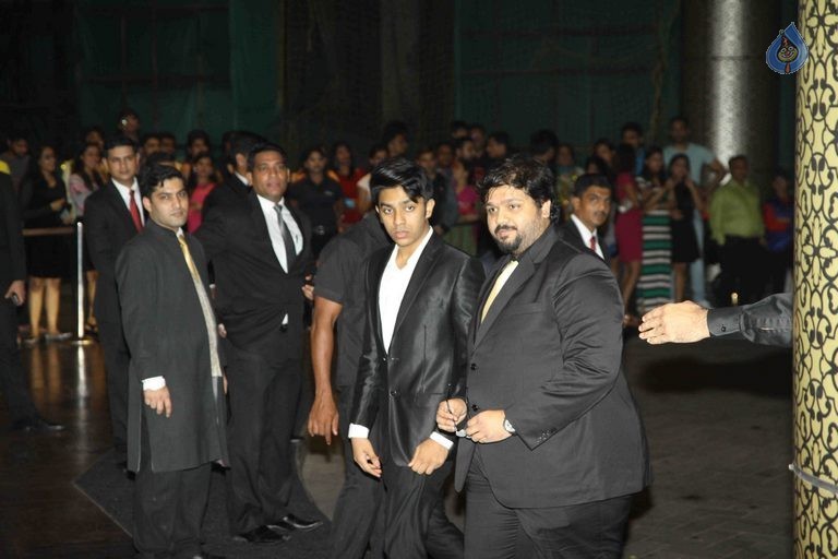 Shahid Kapoor and Mira Rajput Wedding Reception 1 - 18 / 54 photos