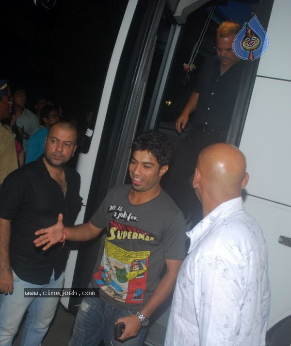 Shahrukh Khan Party for Kolkata Knight Riders - 1 / 73 photos