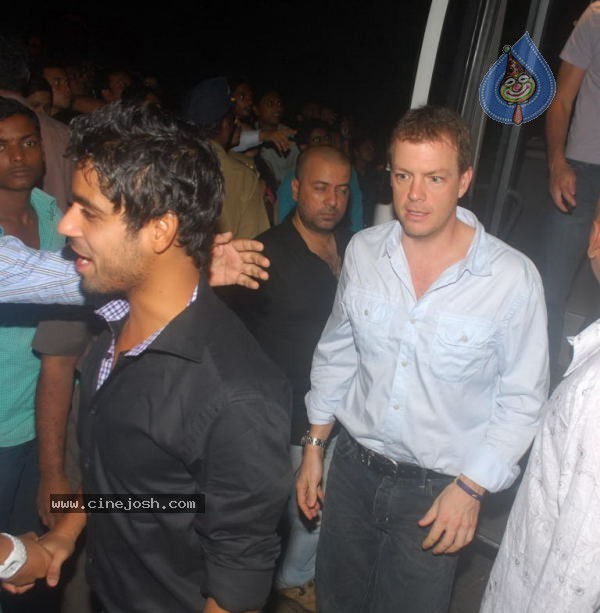 Shahrukh Khan Party for Kolkata Knight Riders - 56 / 73 photos