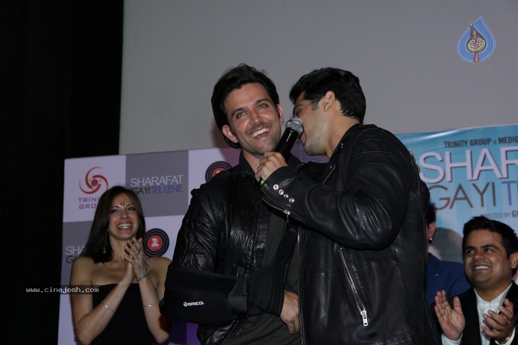 Sharafat Gayi Tel Lene Trailer Launch - 2 / 64 photos