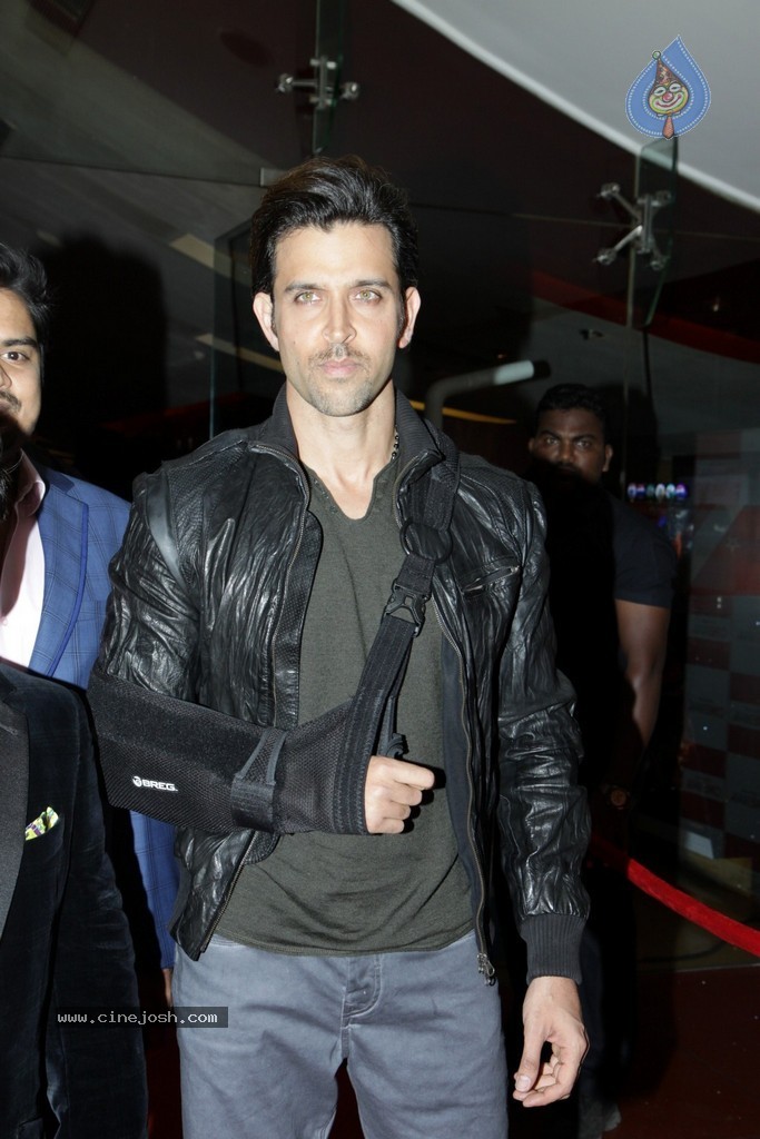 Sharafat Gayi Tel Lene Trailer Launch - 25 / 64 photos