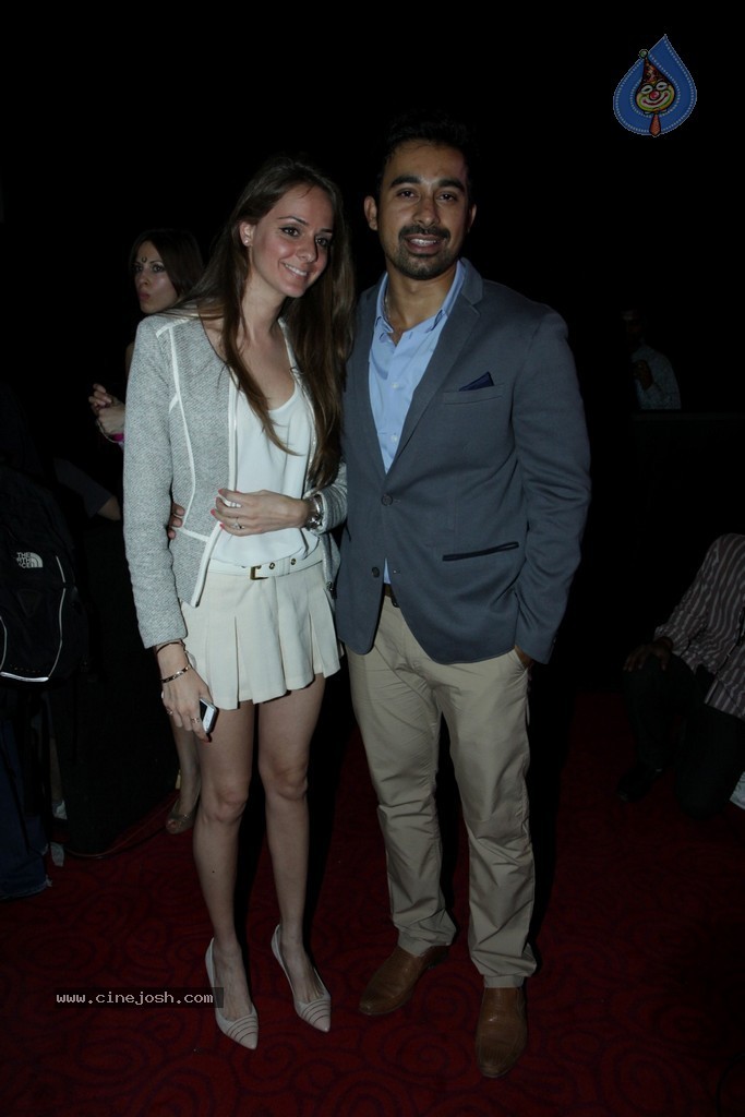 Sharafat Gayi Tel Lene Trailer Launch - 59 / 64 photos