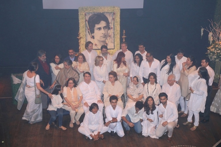 Shashi Kapoor Condolence Meeting Photos - 5 / 15 photos