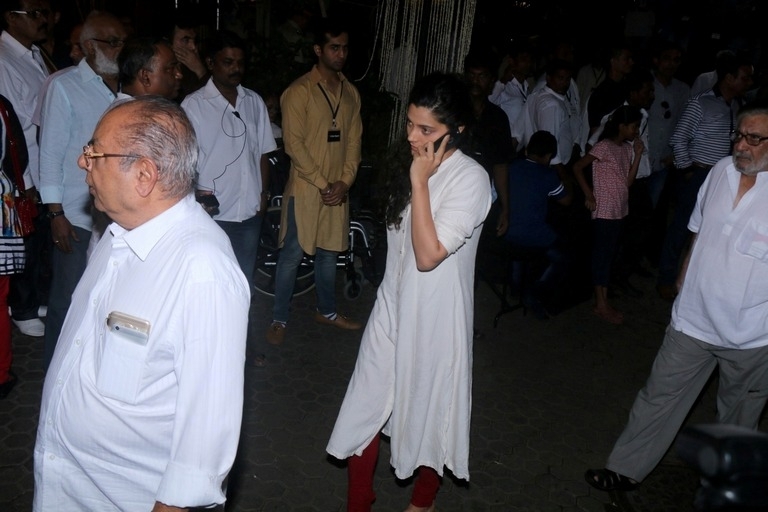 Shashi Kapoor Condolence Meeting Photos - 15 / 15 photos