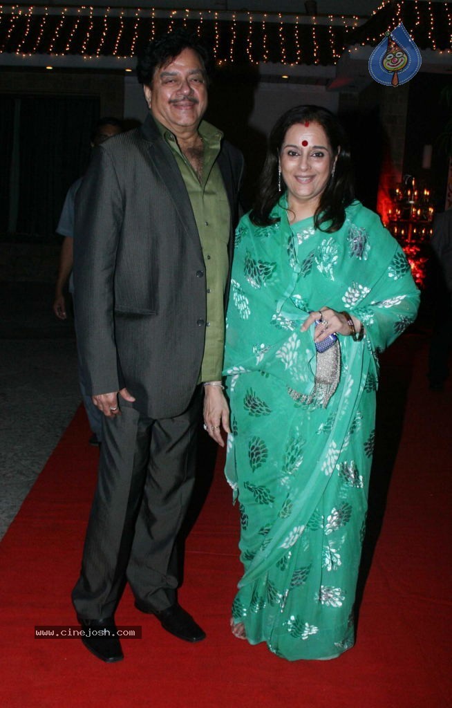 Shatrughan Sinha Birthday Party - 3 / 21 photos