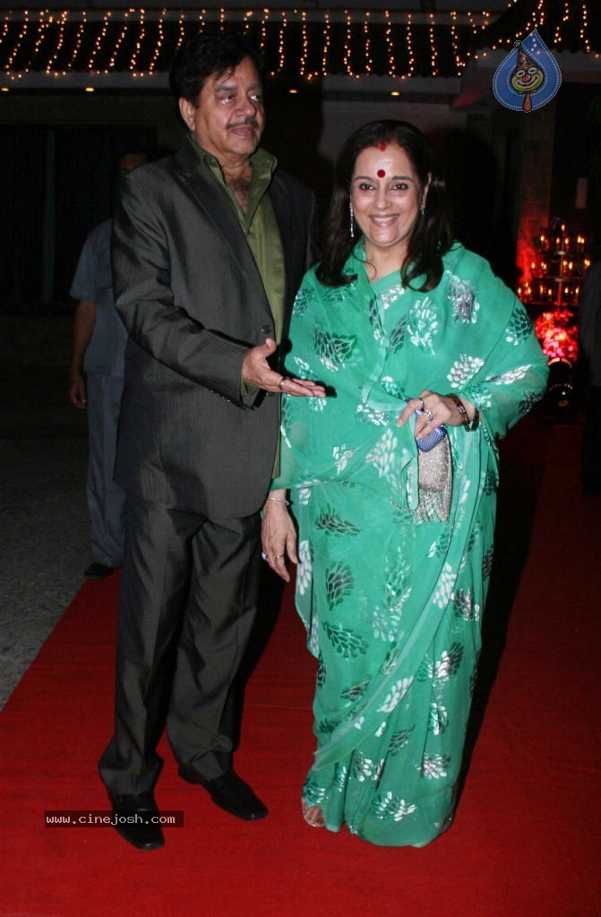 Shatrughan Sinha Birthday Party - 6 / 21 photos