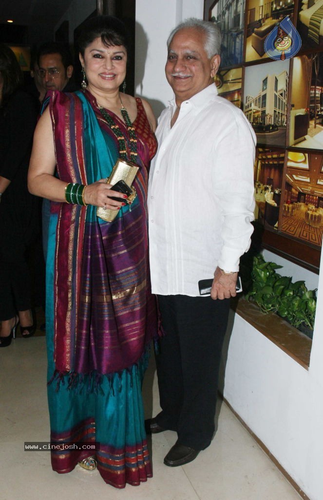 Shatrughan Sinha Birthday Party - 12 / 21 photos
