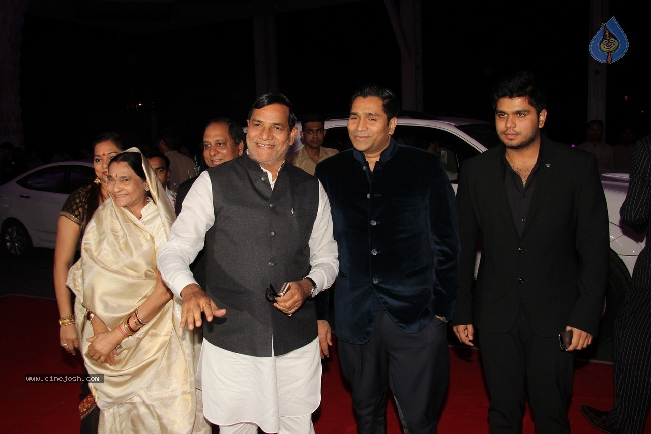 Shatrughan Sinha son Kush Sinha Wedding Reception 01 - 5 / 90 photos