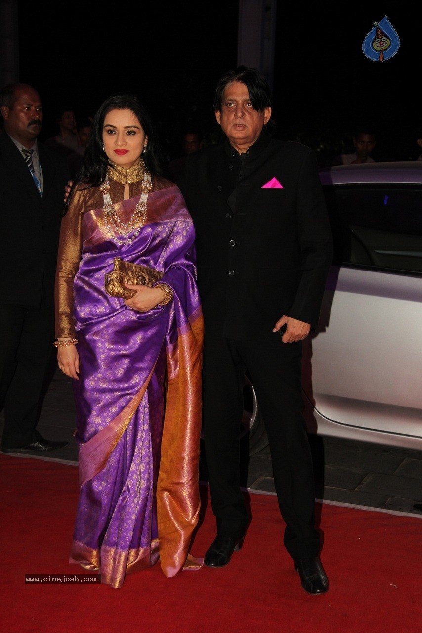 Shatrughan Sinha son Kush Sinha Wedding Reception 01 - 46 / 90 photos