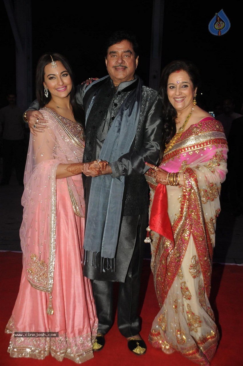 Shatrughan Sinha son Kush Sinha Wedding Reception 02 - 5 / 90 photos