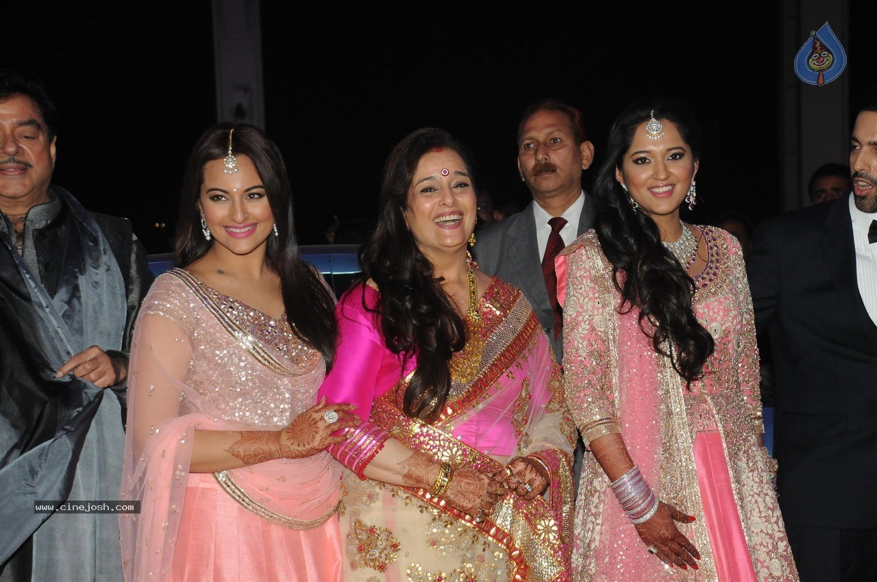 Shatrughan Sinha son Kush Sinha Wedding Reception 02 - 79 / 90 photos