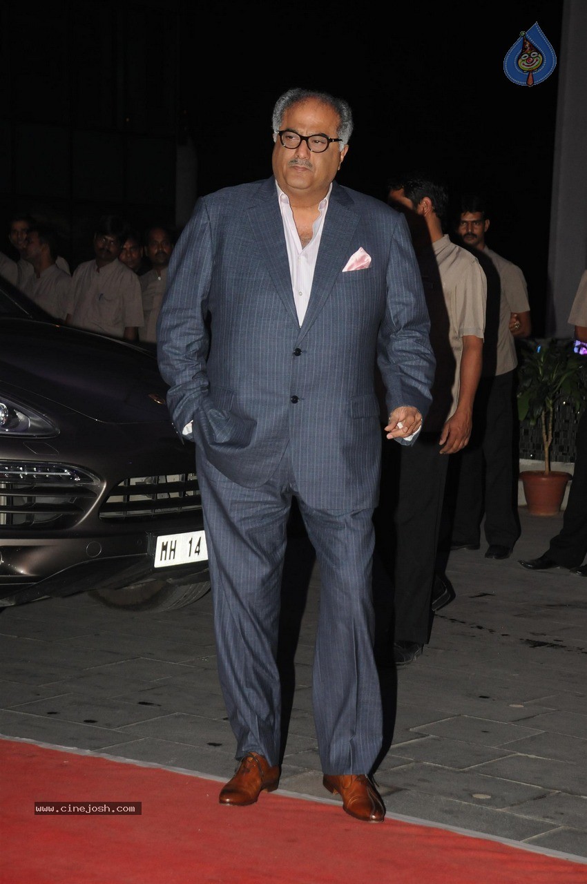 Shatrughan Sinha son Kush Sinha Wedding Reception 02 - 86 / 90 photos