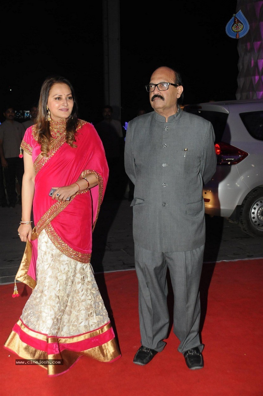 Shatrughan Sinha son Kush Sinha Wedding Reception 02 - 87 / 90 photos