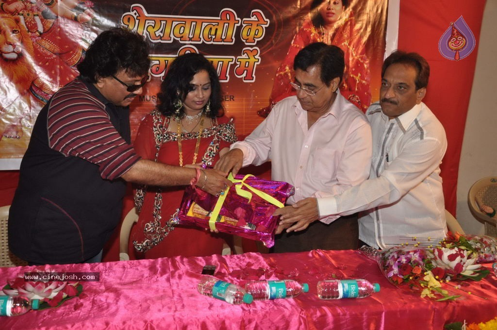 Sherawali ke Nagariya Mein Devotional Album Launch - 20 / 29 photos