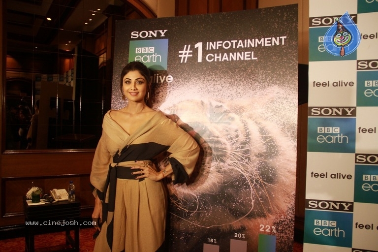 Shilpa Shetty At 1st Anniversary celebration of Sony BBC Earth - 7 / 21 photos