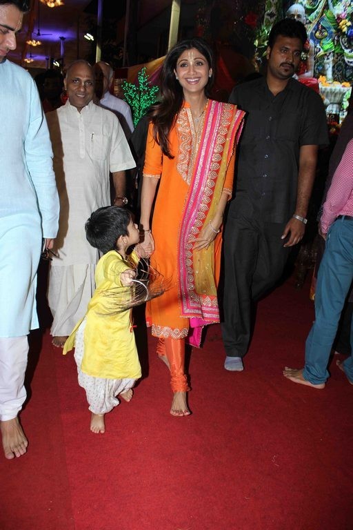 Shilpa Shetty at ISKCON Temple - 3 / 21 photos