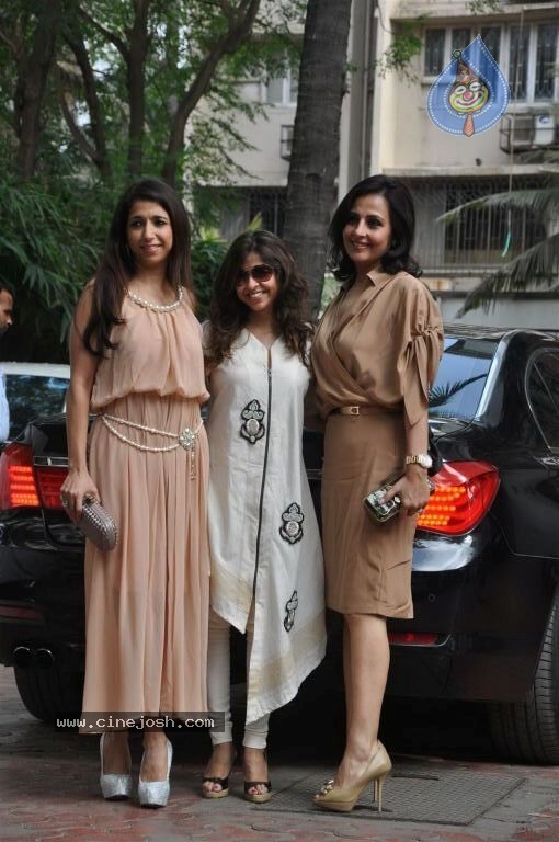 Celebs at Shilpa Shetty Baby Shower Function - 4 / 44 photos
