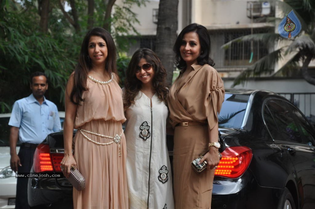 Celebs at Shilpa Shetty Baby Shower Function - 11 / 44 photos