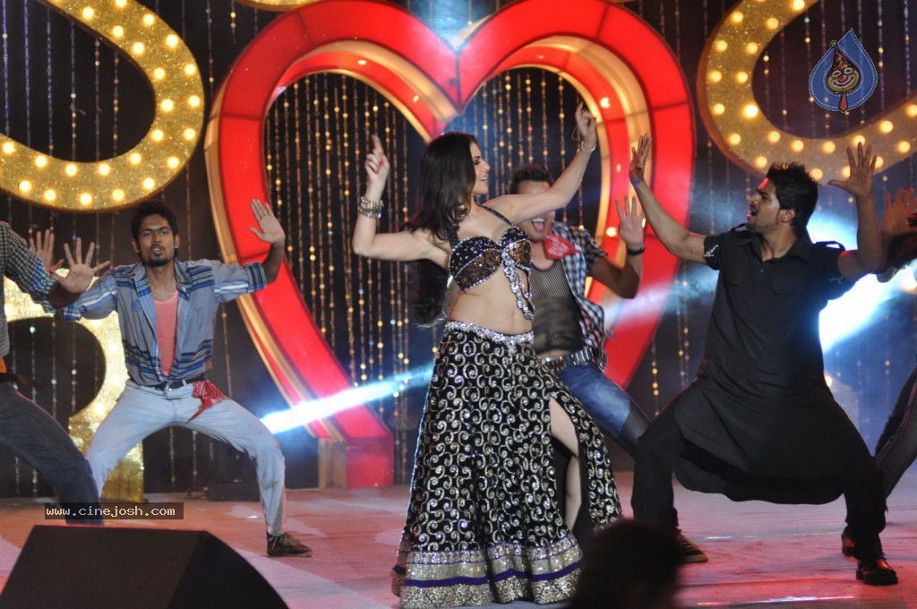 Shootout at Wadala Music Launch - 3 / 58 photos