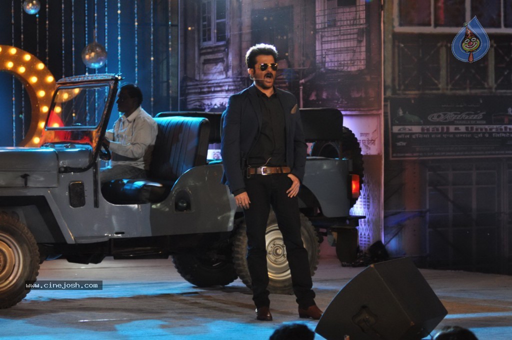 Shootout at Wadala Music Launch - 24 / 58 photos