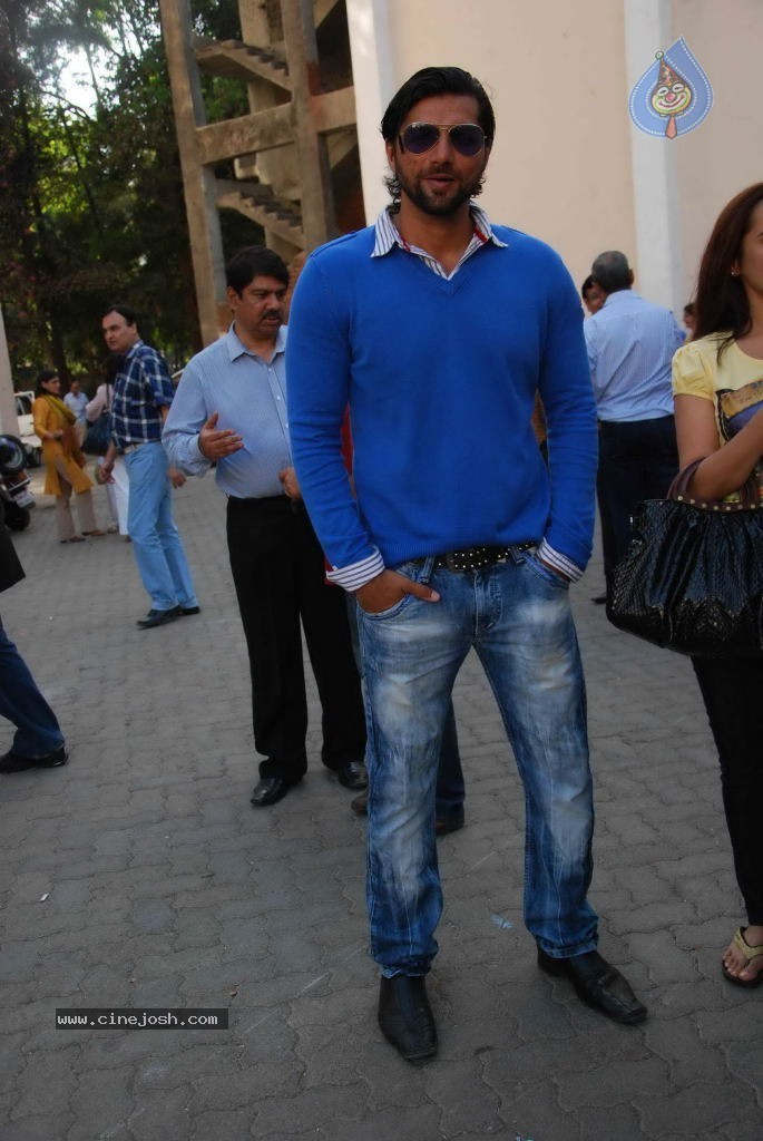 Shootout at Wadala Press Meet - 7 / 86 photos
