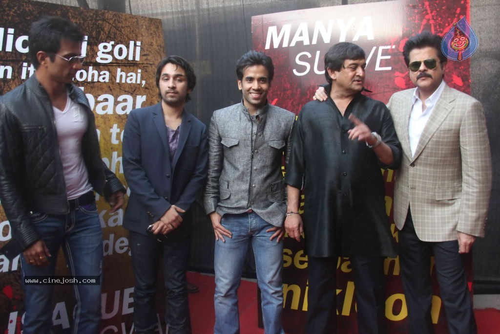Shootout at Wadala Press Meet - 36 / 86 photos