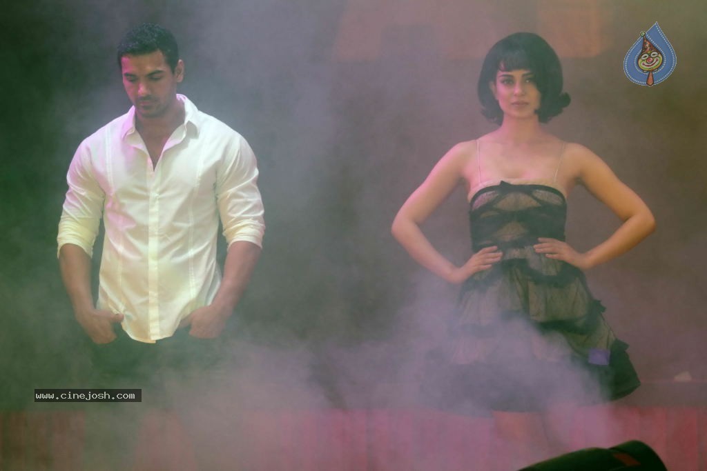 Shootout at Wadala Press Meet - 82 / 86 photos