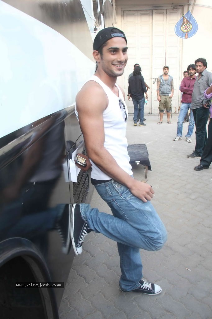 Shootout at Wadala Press Meet - 84 / 86 photos