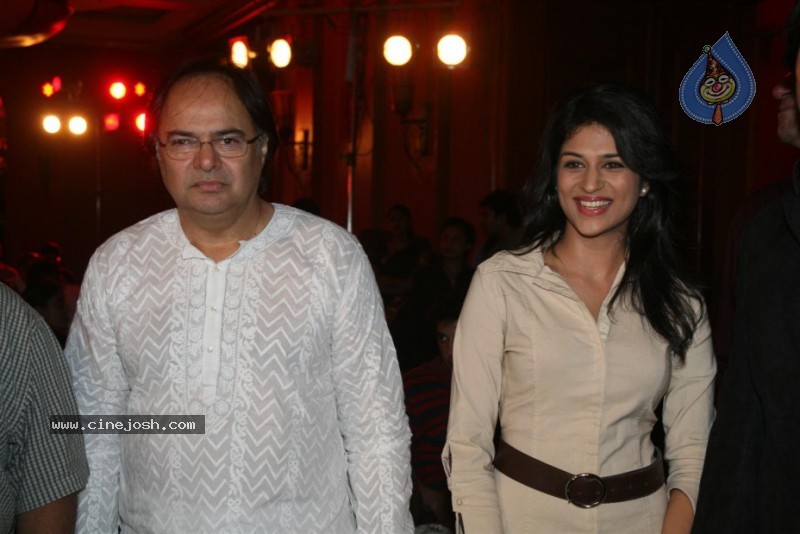 Shraddha Das At Lahore Movie Press Meet - 33 / 34 photos