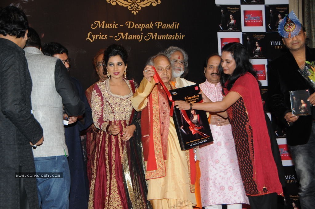 Shreya Ghoshal Humnasheen Ghazal Album Launch - 3 / 42 photos