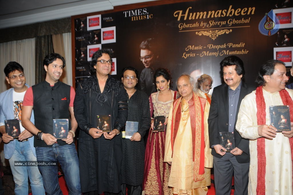 Shreya Ghoshal Humnasheen Ghazal Album Launch - 12 / 42 photos