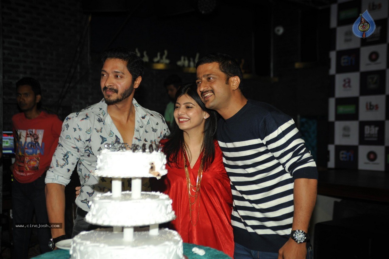 Shreyas Talpade Birthday Party - 49 / 60 photos