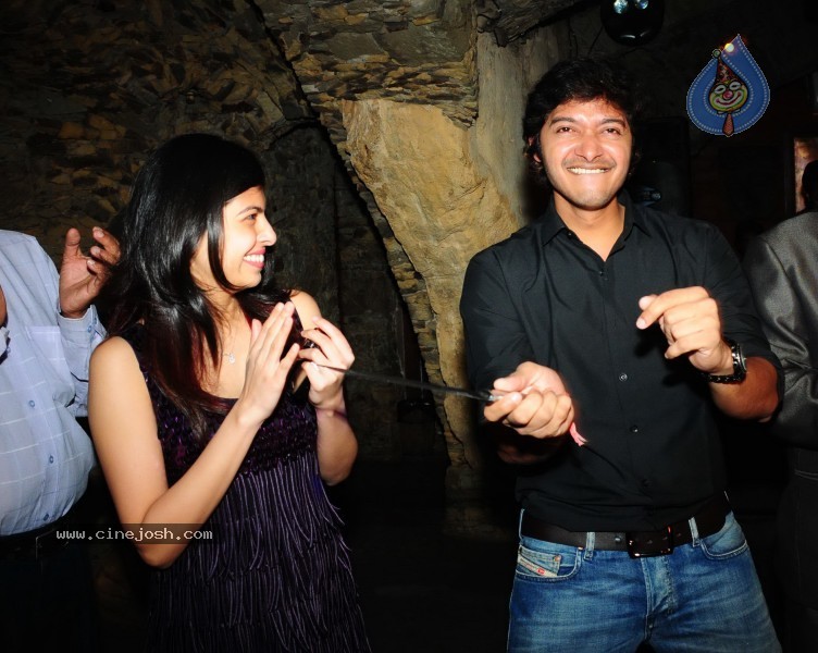 Shreyas Talpade Birthday Party Stills - 10 / 11 photos