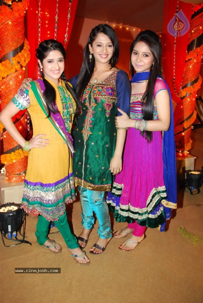 Shubh Vivah Serial Launch - 29 / 47 photos