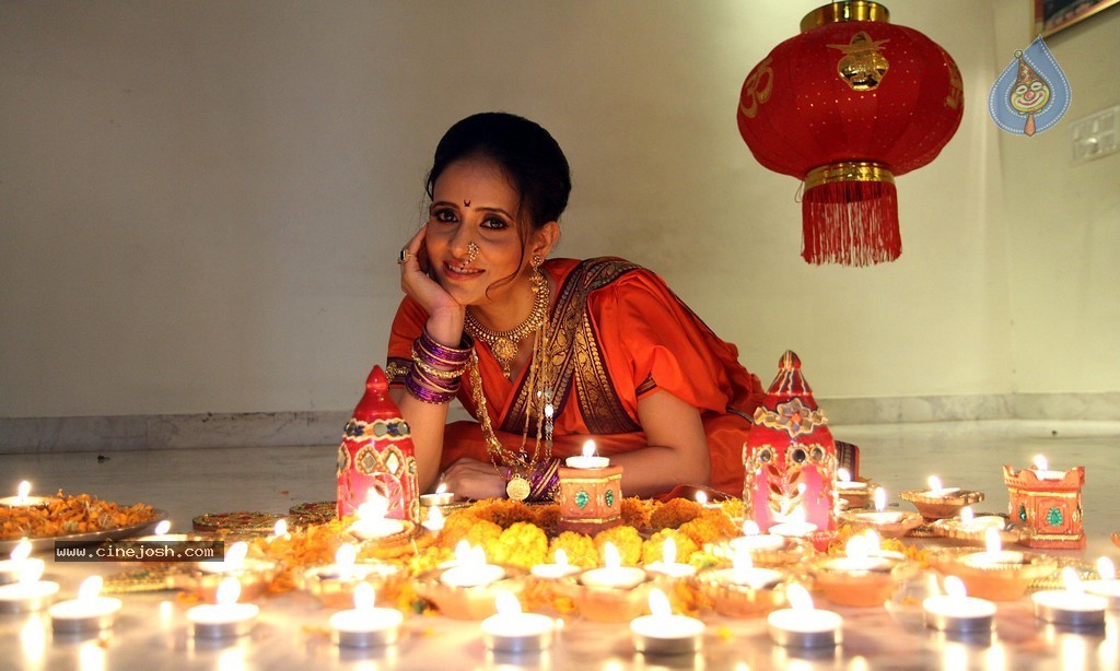 Shweta Khanduri Diwali Special Photo Shoot - 24 / 37 photos