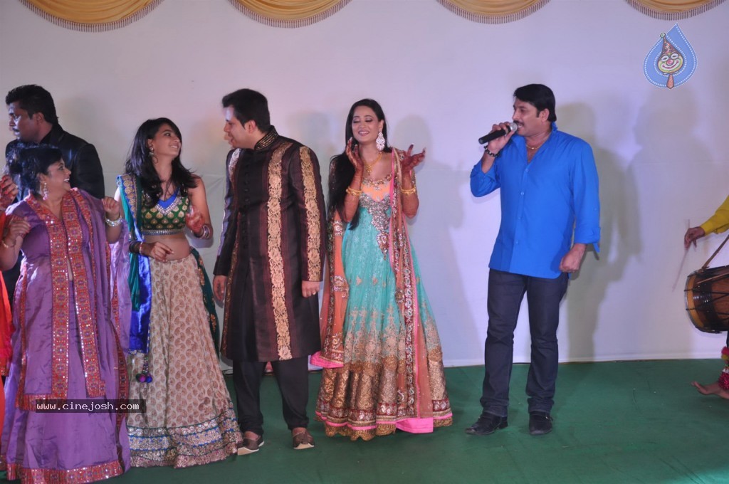 Shweta Tiwari Sangeet Ceremony - 28 / 62 photos