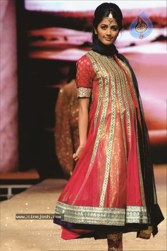 Shyamal Bhumika Ahmedabad Fashion Show - 6 / 83 photos