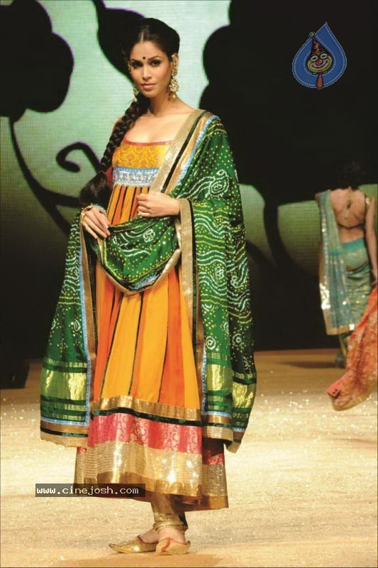 Shyamal Bhumika Ahmedabad Fashion Show - 38 / 83 photos