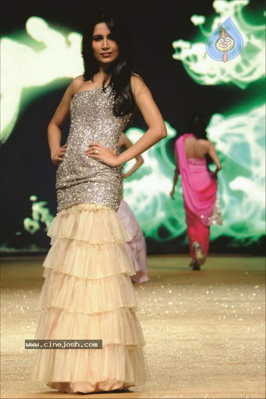 Shyamal Bhumika Ahmedabad Fashion Show - 51 / 83 photos