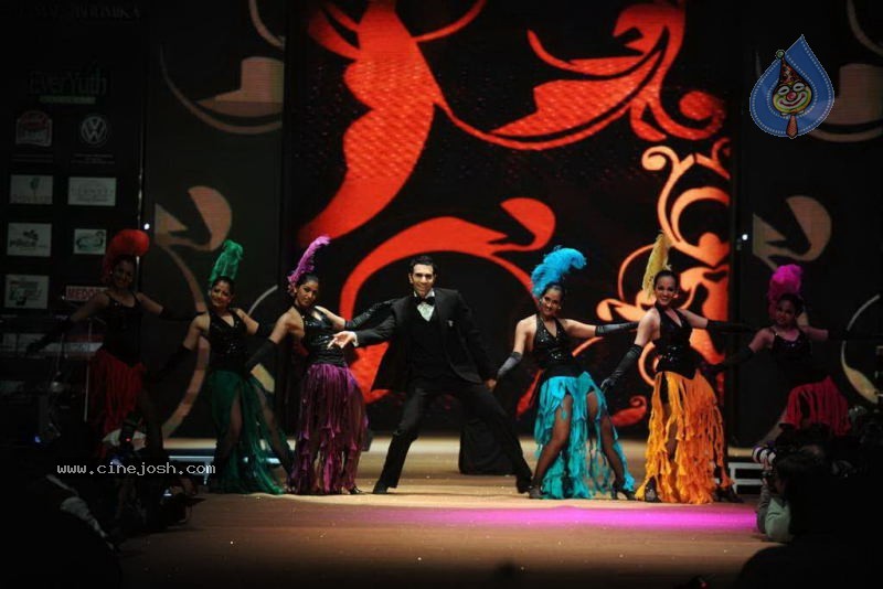 Shyamal Bhumika Ahmedabad Fashion Show - 75 / 83 photos