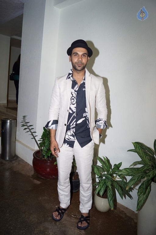 Simran Film Special Screening - 5 / 35 photos