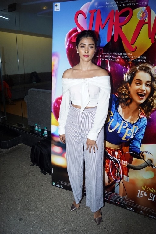 Simran Film Special Screening - 27 / 35 photos